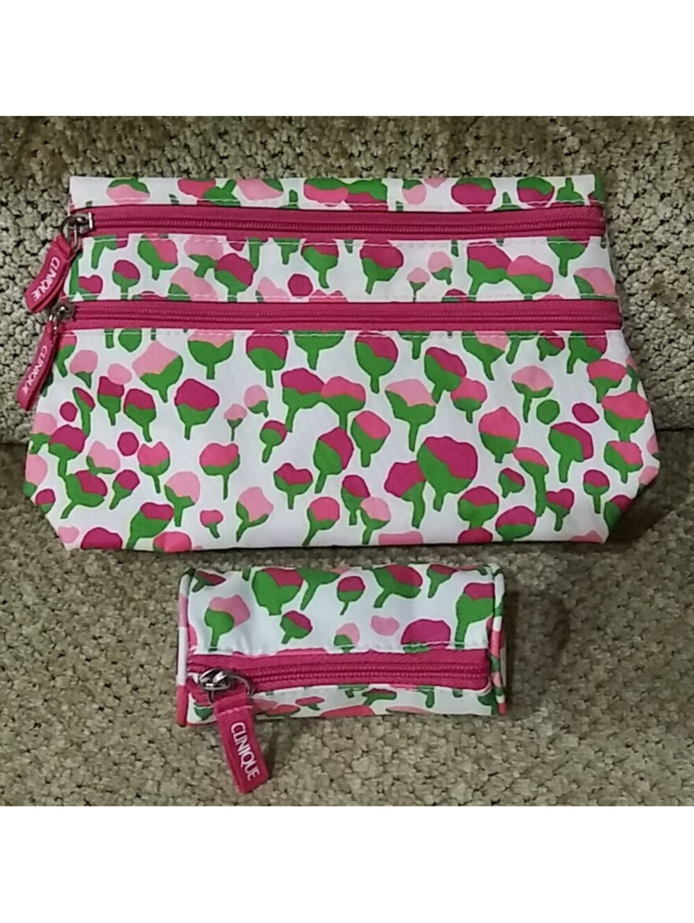 Clinique Pink Floral Print Make-Up Bag Set 2PC Cosmetic Pouches New Without Tags